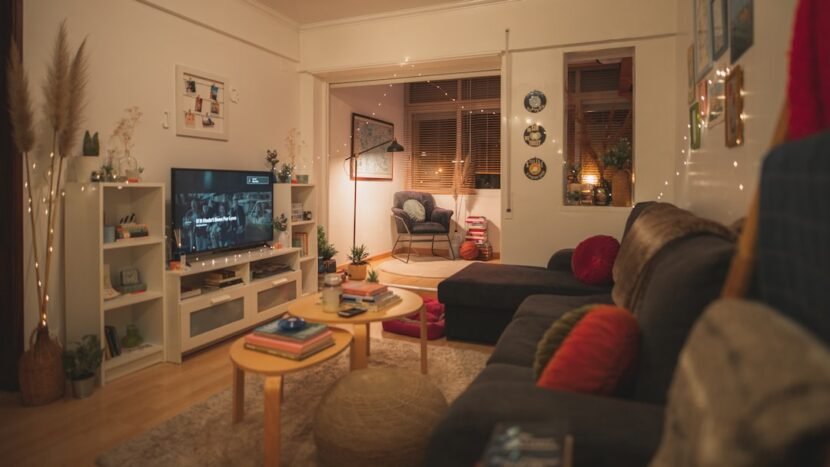 Cozy Living Room Lighting Ideas for a Warm, Inviting Atmosphere Cozy living room with warm floor lamp lighting in the evening